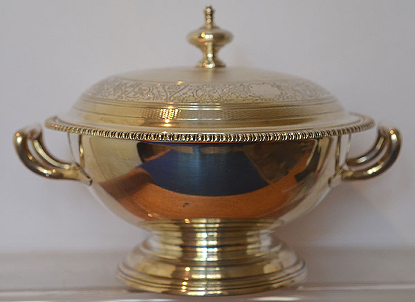 SILVER TUREEN AND COVER BY HUNT AND ROSKELL 1867.